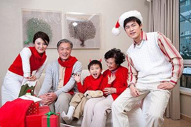 《Apex英雄》第15赛季新增全新外观饰品类型：贴纸